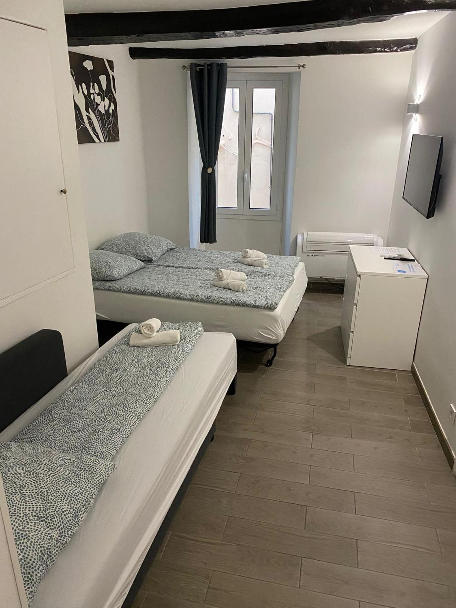 Renovated In The Heart Of The Old Town * Menton